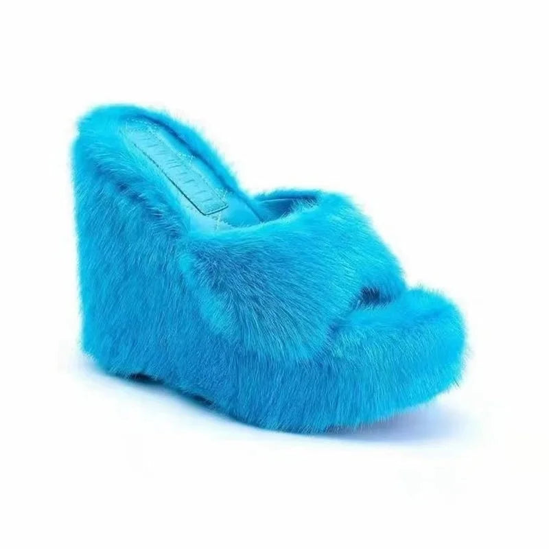 High-heeled Furry Drag